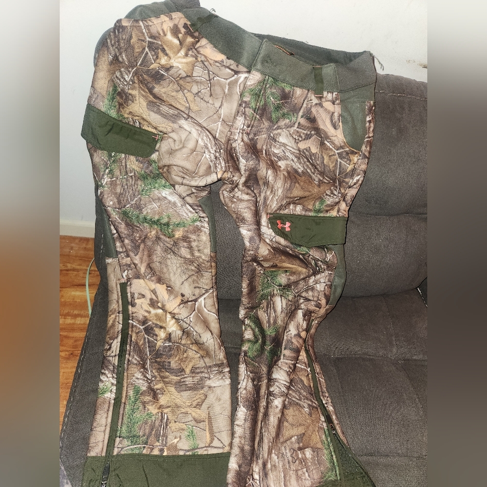 Used womens 4 cold gear under Armour pants camouflaged with pink accents